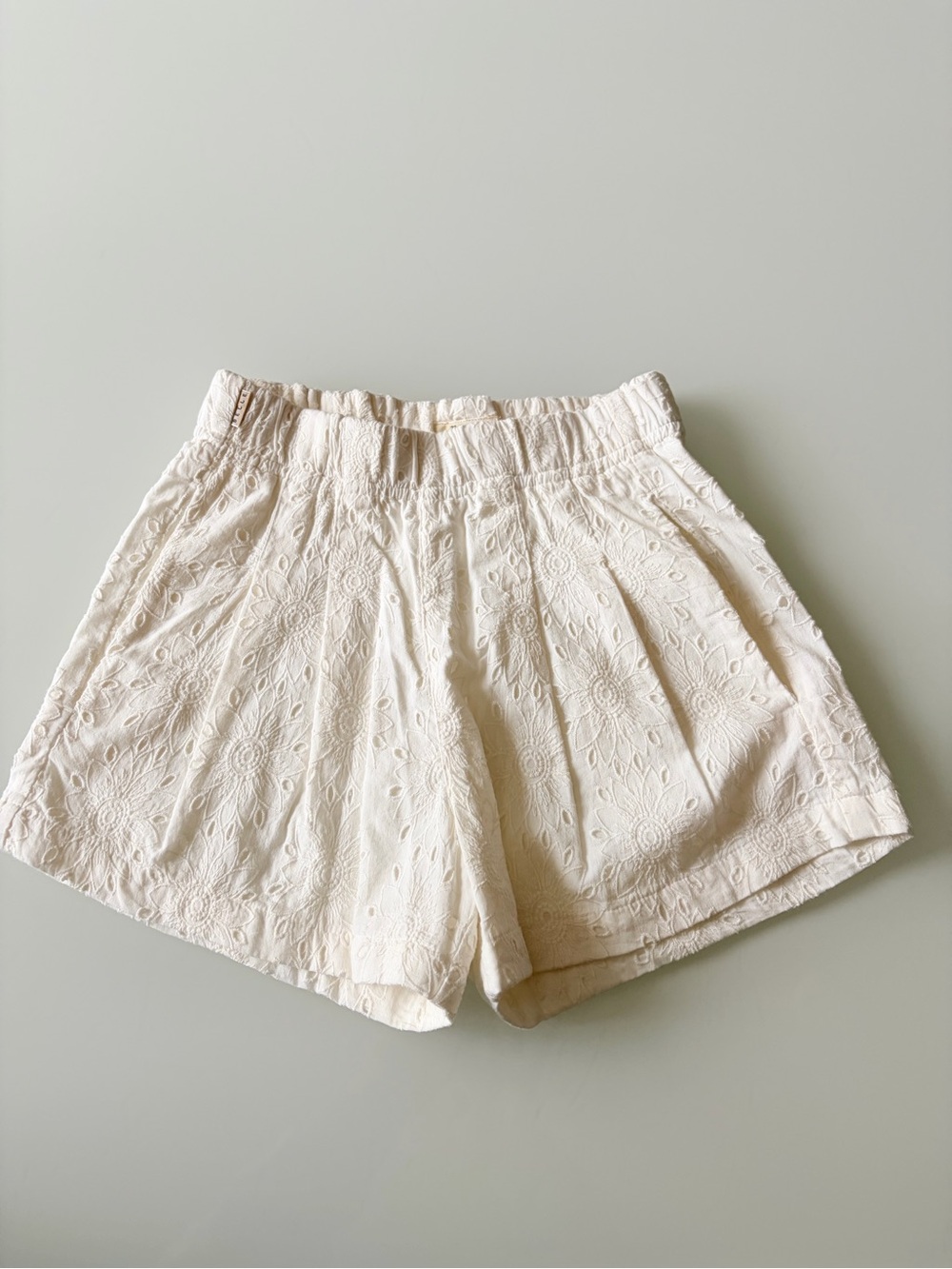 Bellerose Cream Eyelet Elastic-Waist Girls Shorts Sz 8